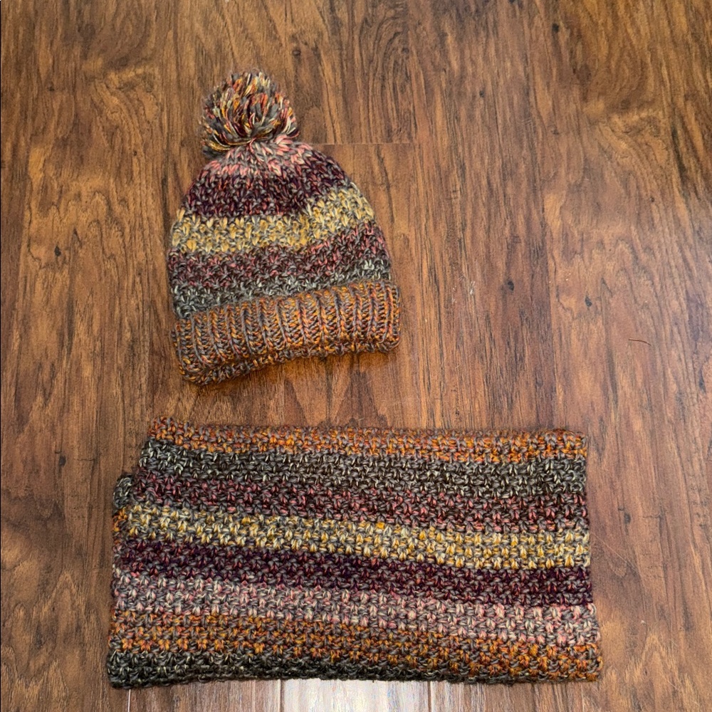 Charlie Paige Multicolor Knit Scarf and Hat Set